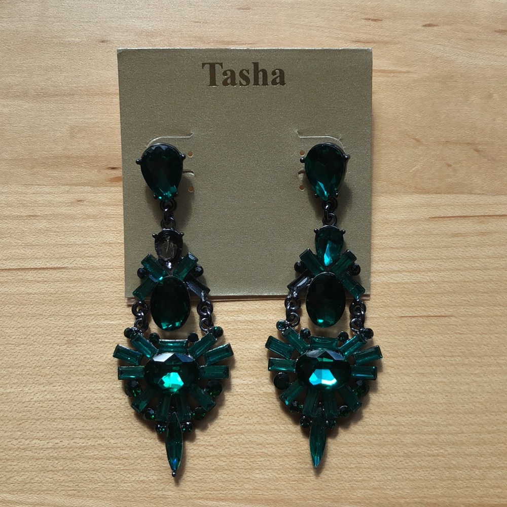 NWT Tasha Emerald Chandelier Earrings